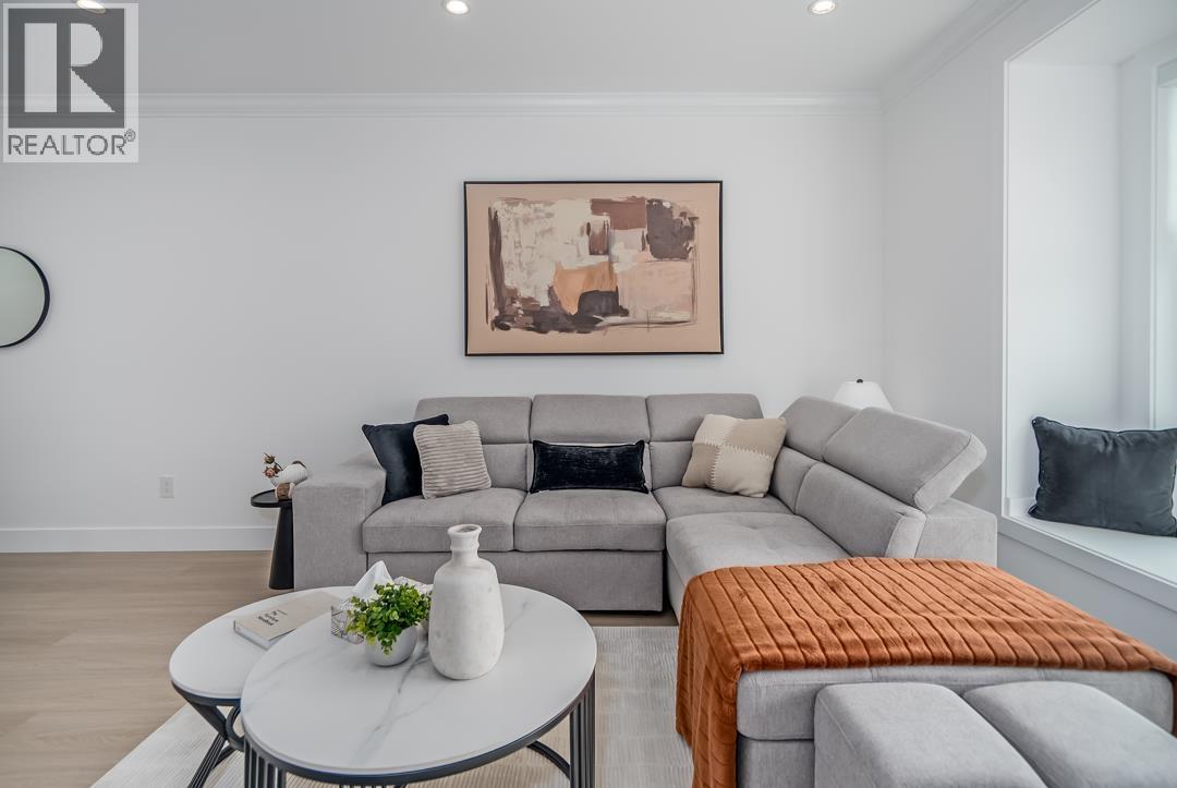 16 22811 MCLEAN AVENUE, Richmond