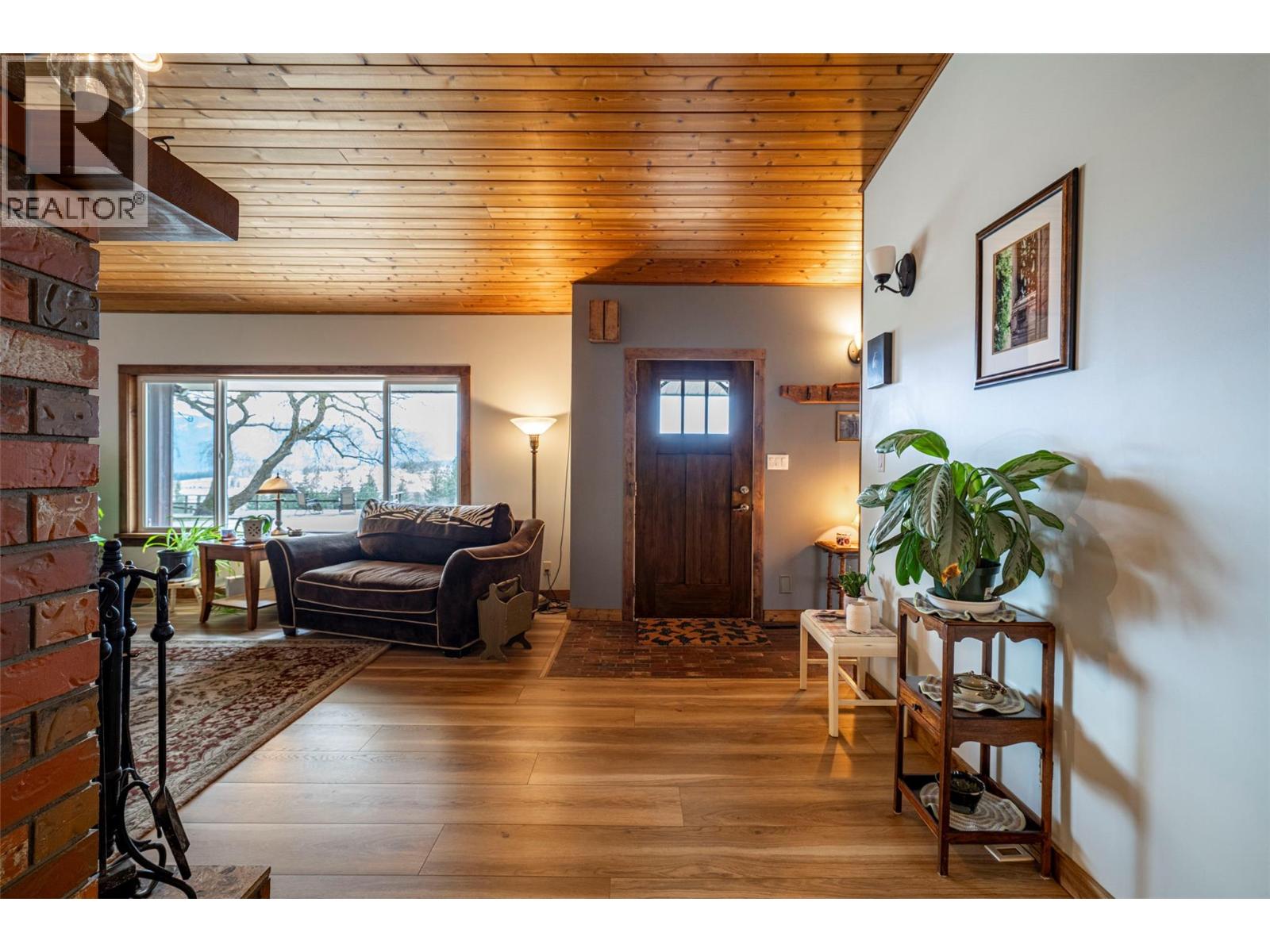 4250 Frederick Road, Armstrong