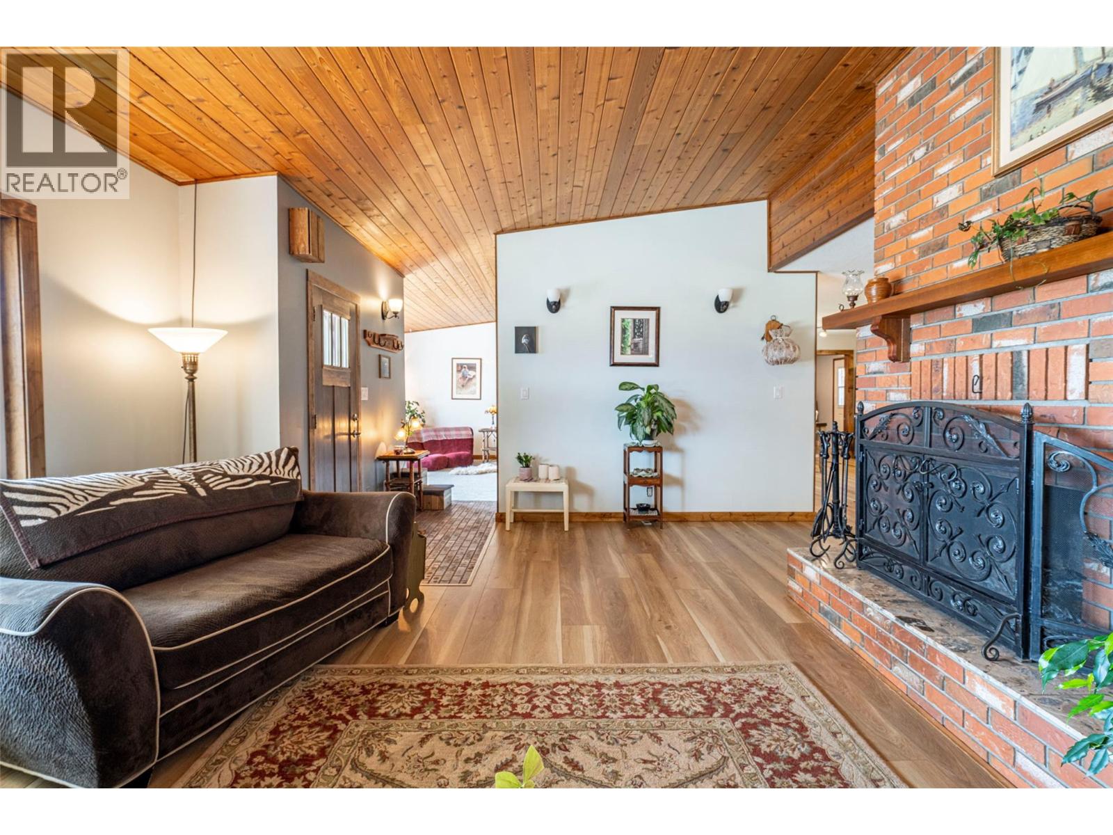 4250 Frederick Road, Armstrong