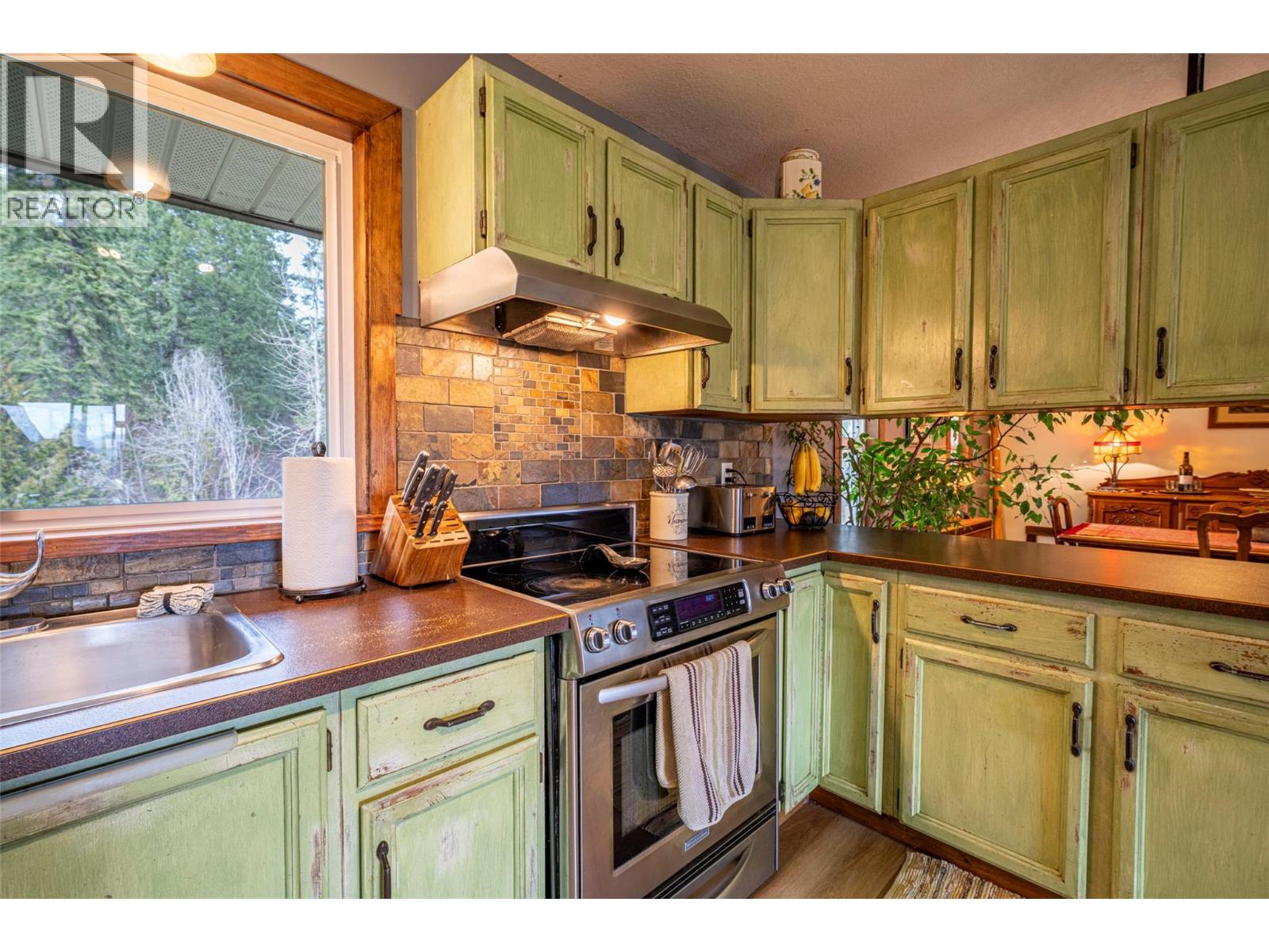 4250 Frederick Road, Armstrong