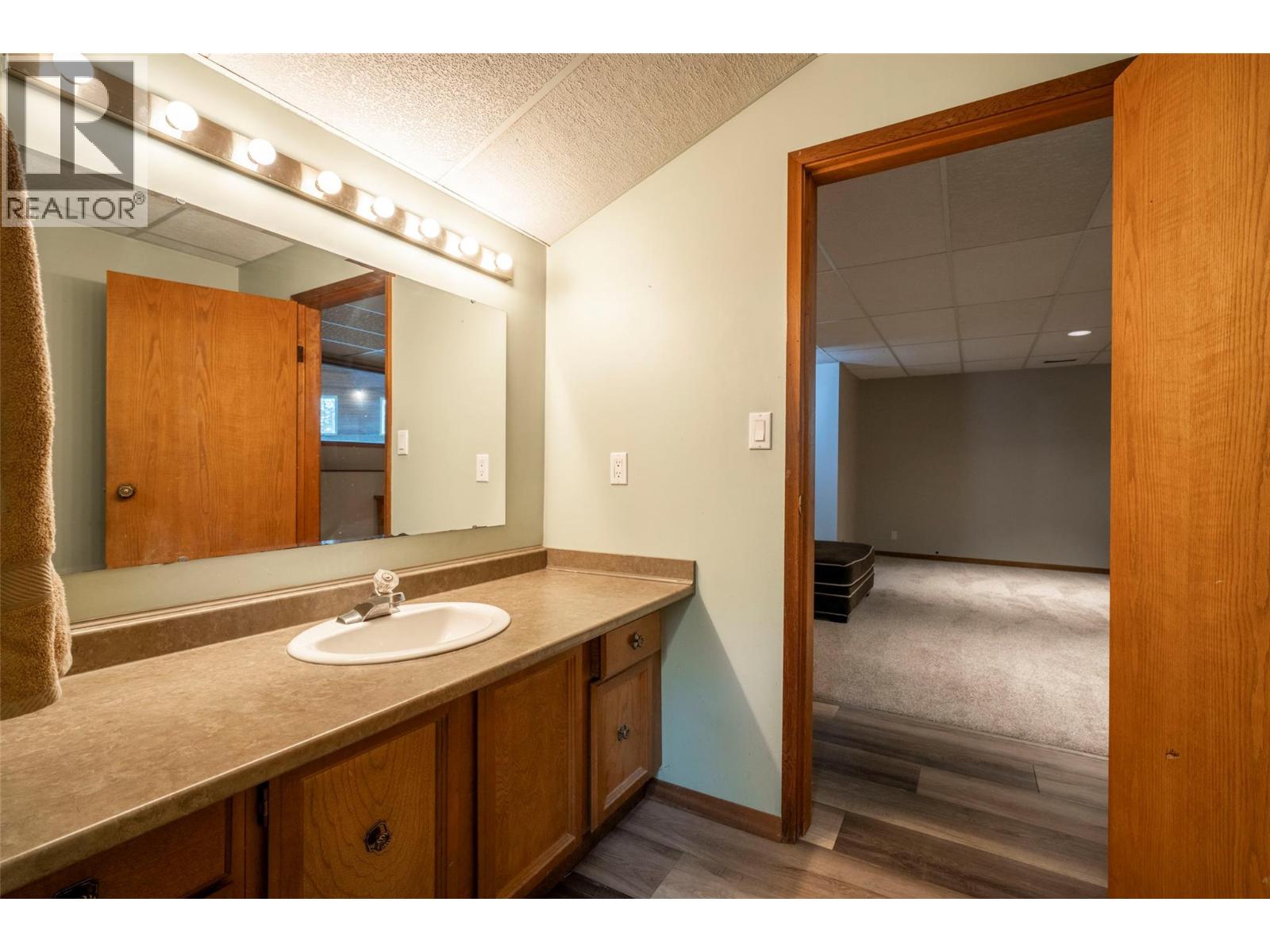 4250 Frederick Road, Armstrong