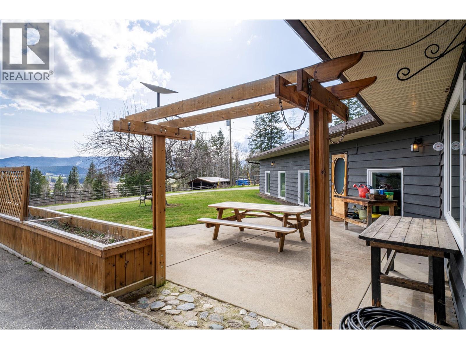 4250 Frederick Road, Armstrong