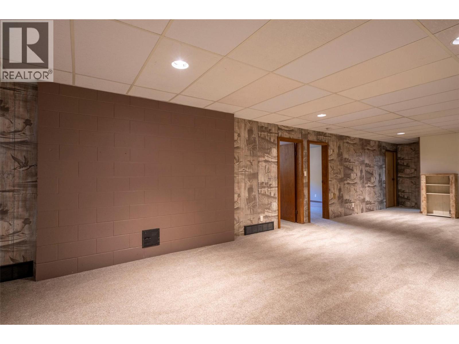 4250 Frederick Road, Armstrong