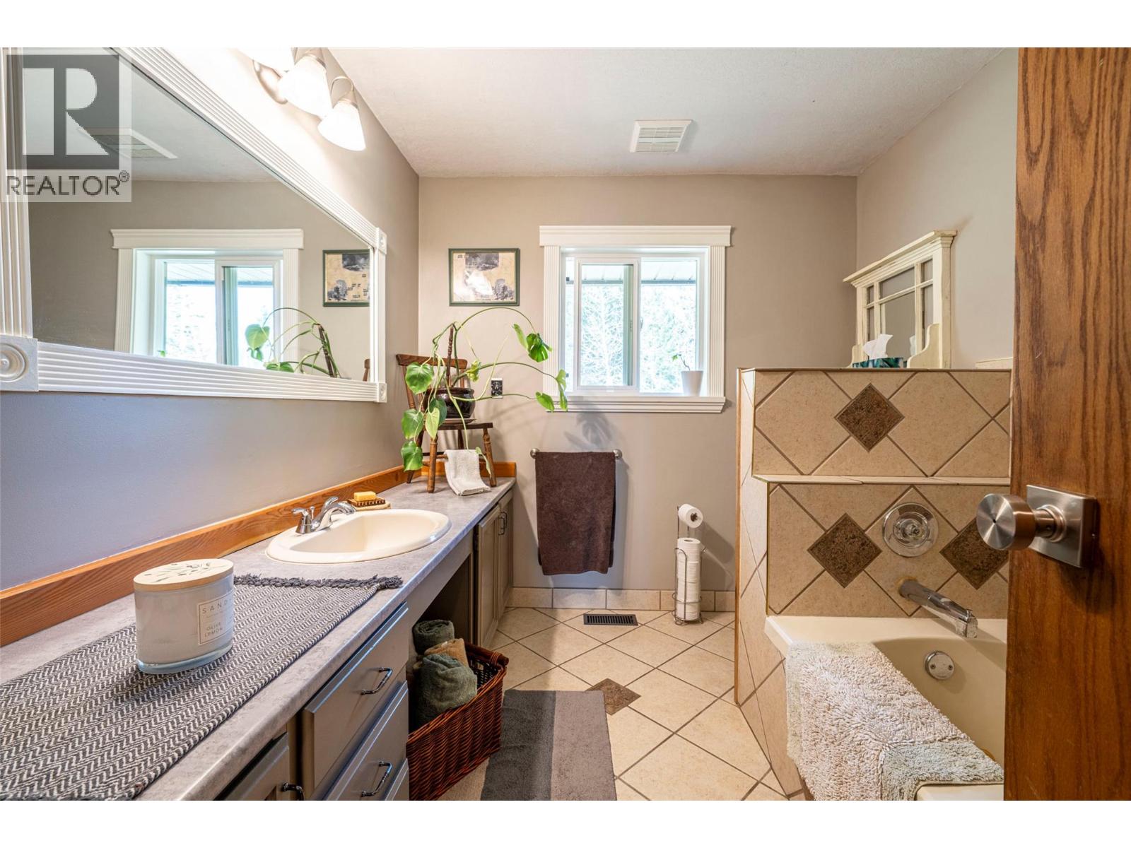 4250 Frederick Road, Armstrong