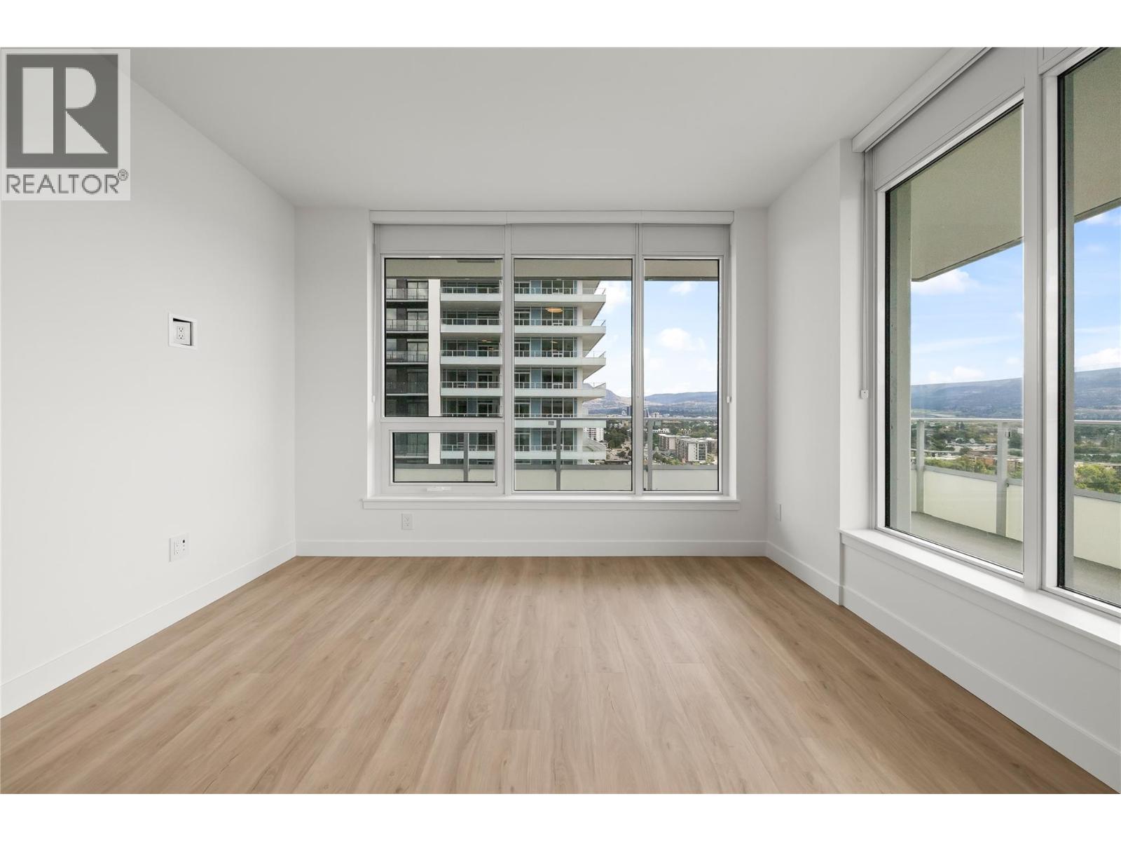 1704 238 Leon Avenue, Kelowna