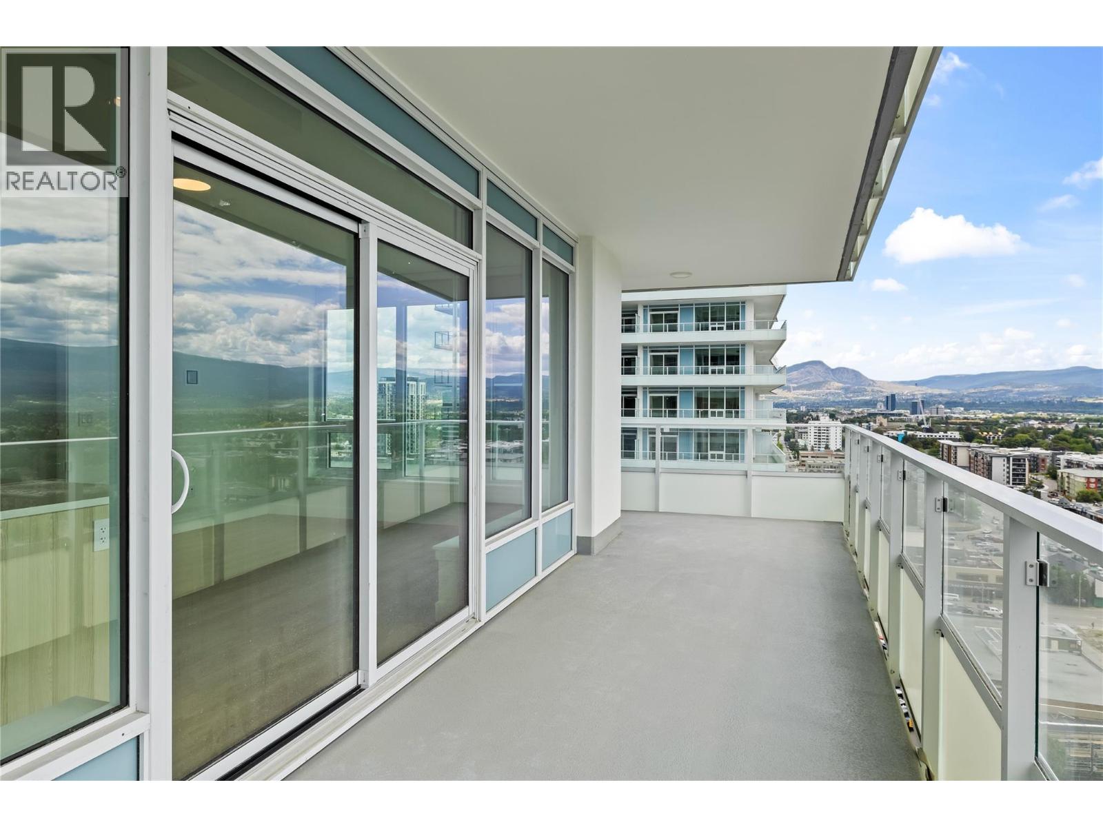 1704 238 Leon Avenue, Kelowna