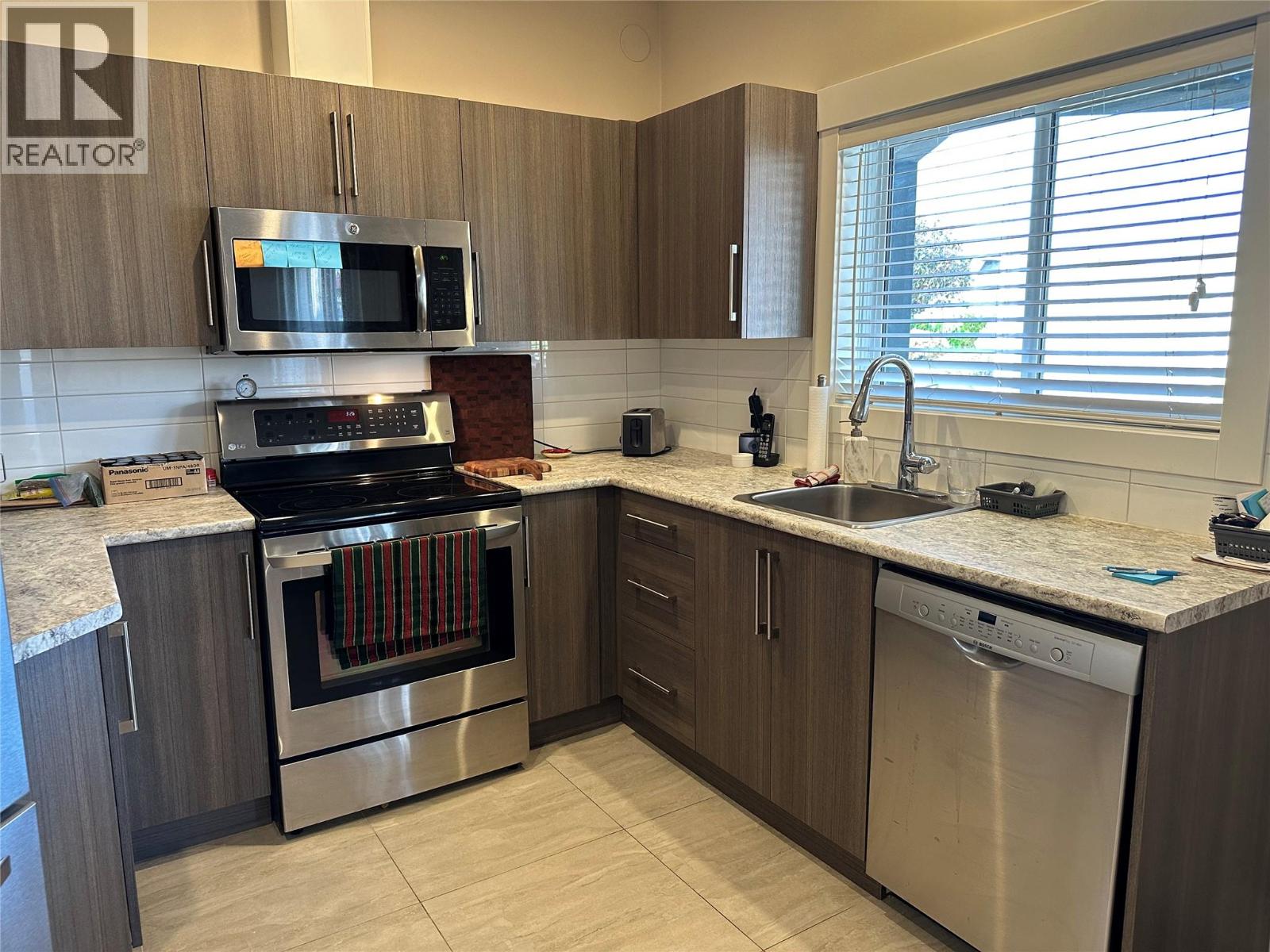 440 MERLOT Avenue, Oliver