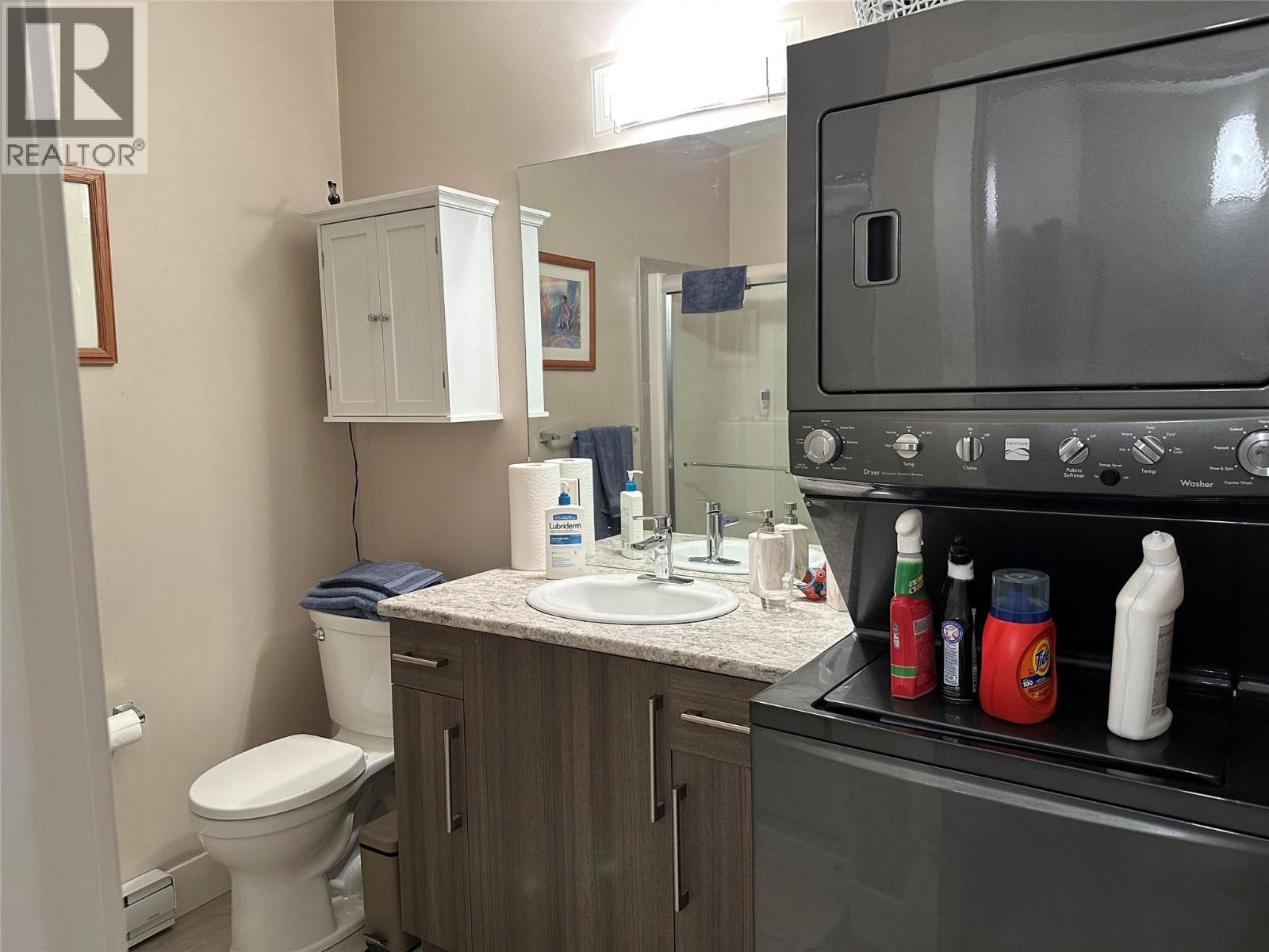 440 MERLOT Avenue, Oliver