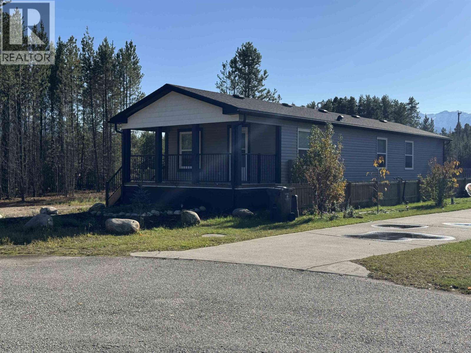 1471 8TH PLACE, Valemount