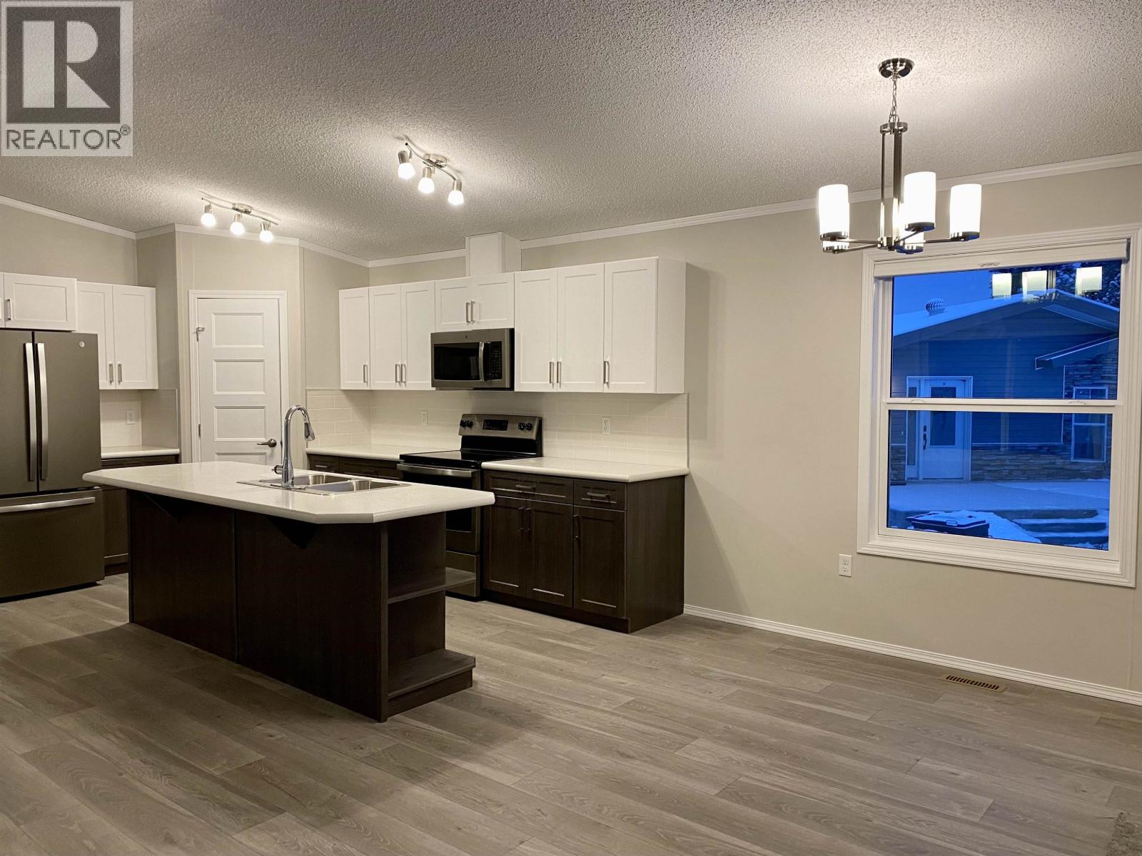 1471 8TH PLACE, Valemount