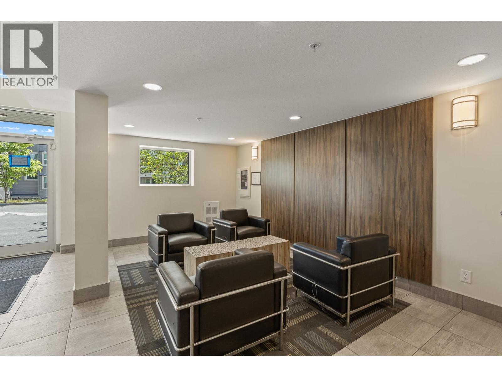 #203 725 Academy Way - 31