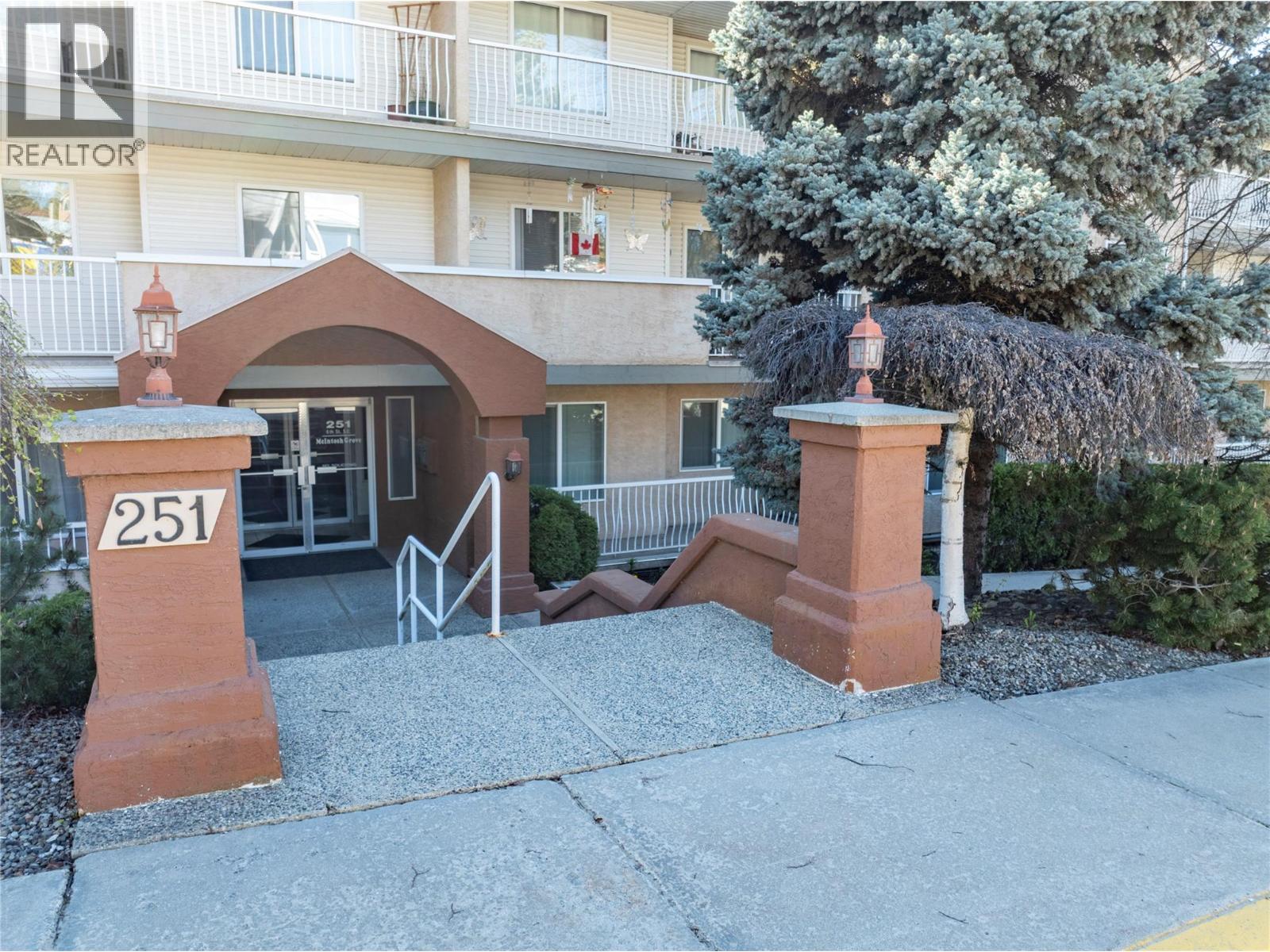 251 6 Street SE Unit# 308, Salmon Arm
