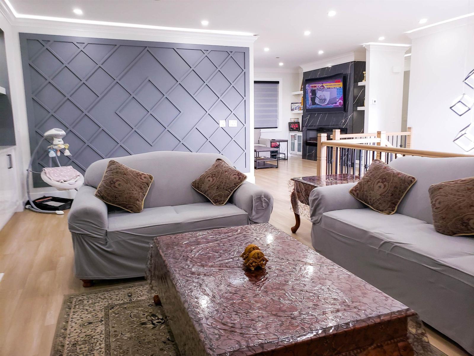 32663 CUNNINGHAM AVENUE, Mission