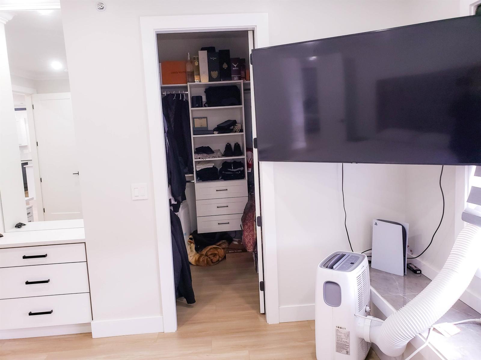 32663 CUNNINGHAM AVENUE, Mission