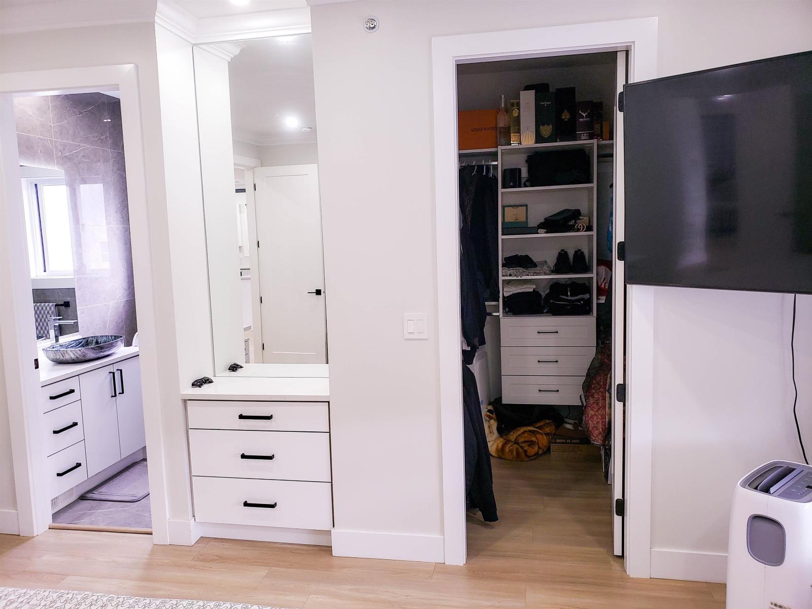 32663 CUNNINGHAM AVENUE, Mission