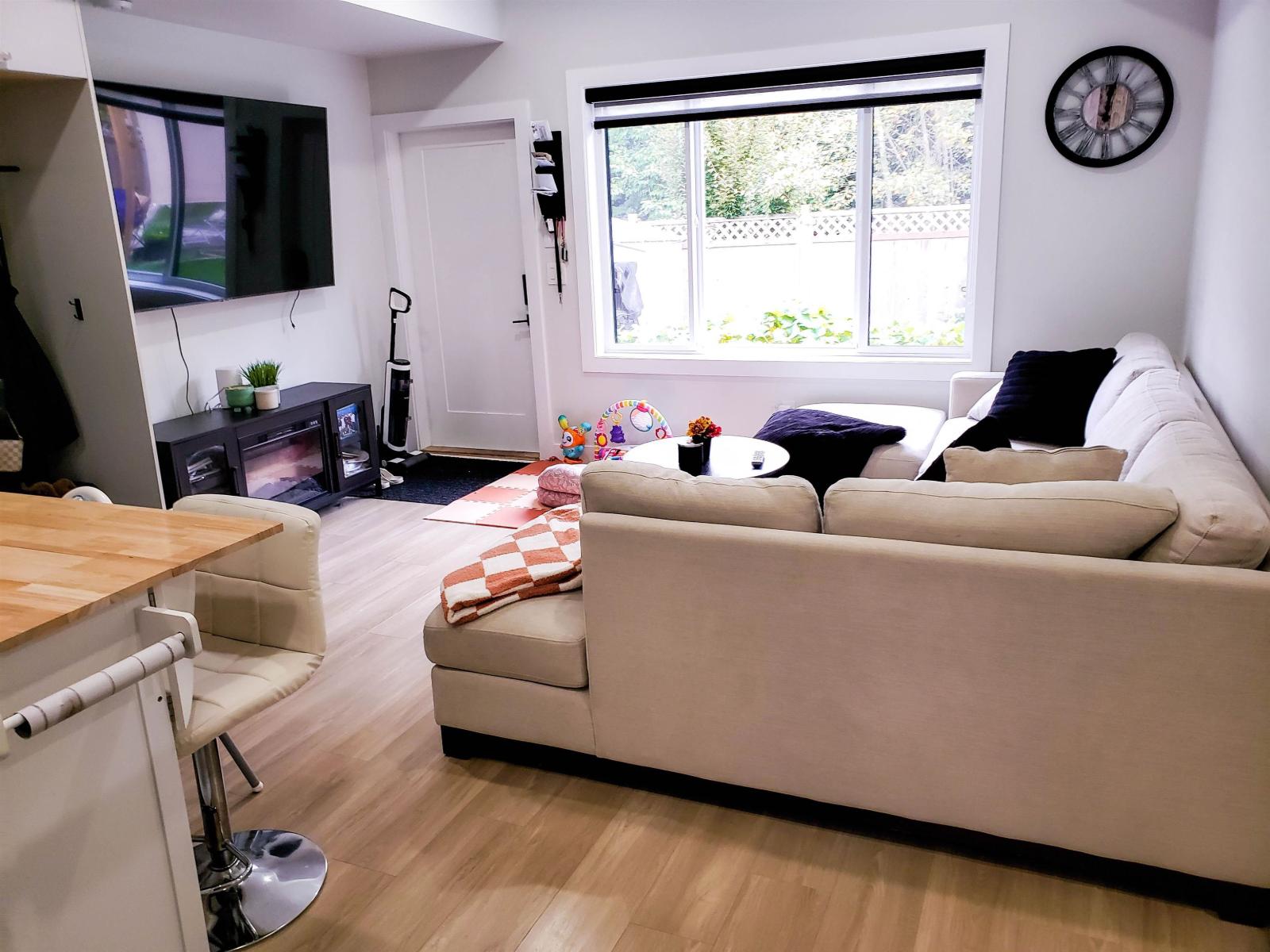 32663 CUNNINGHAM AVENUE, Mission