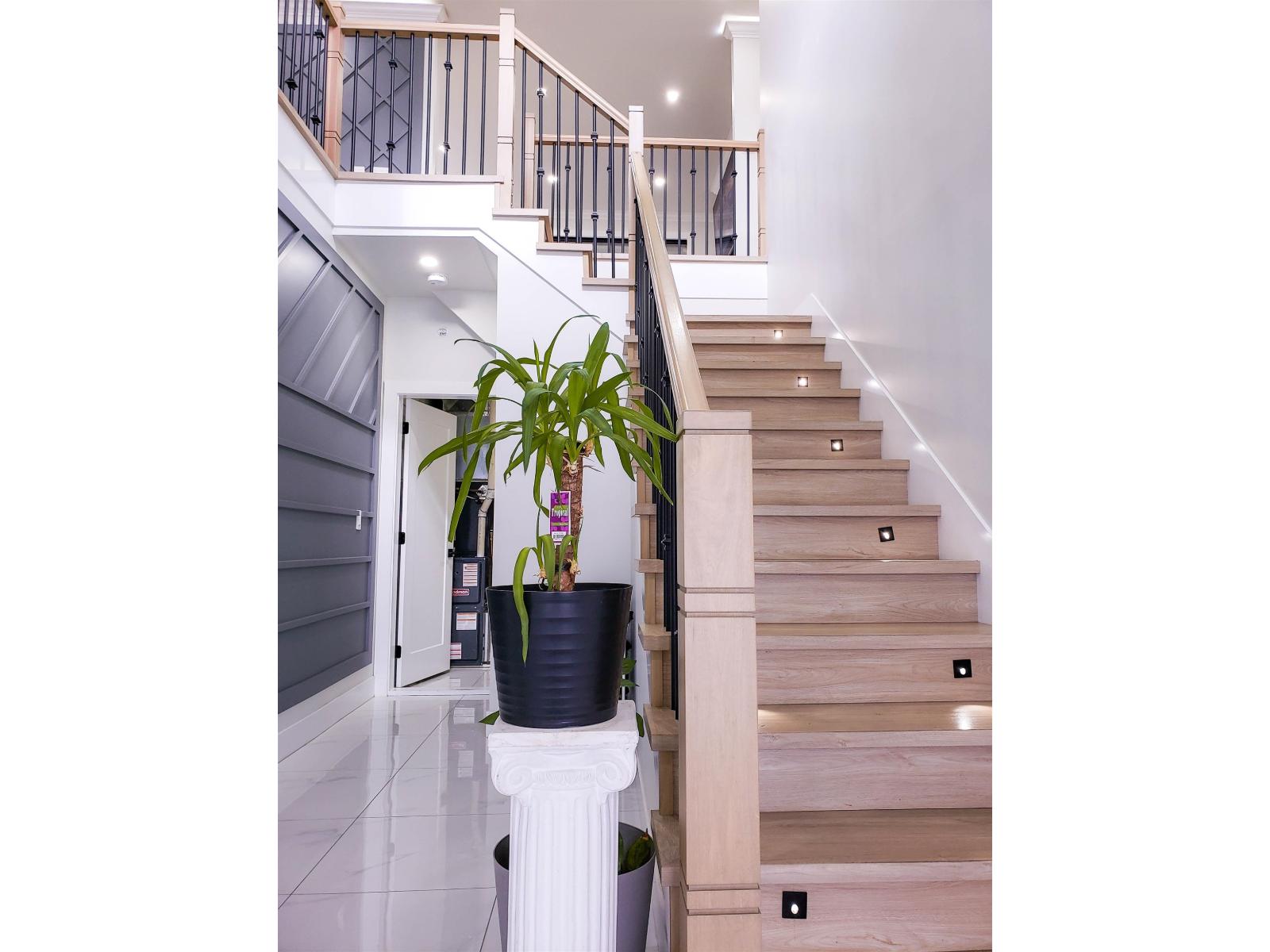 32663 CUNNINGHAM AVENUE, Mission