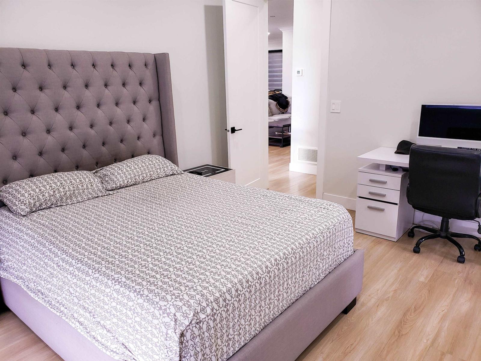 32663 CUNNINGHAM AVENUE, Mission