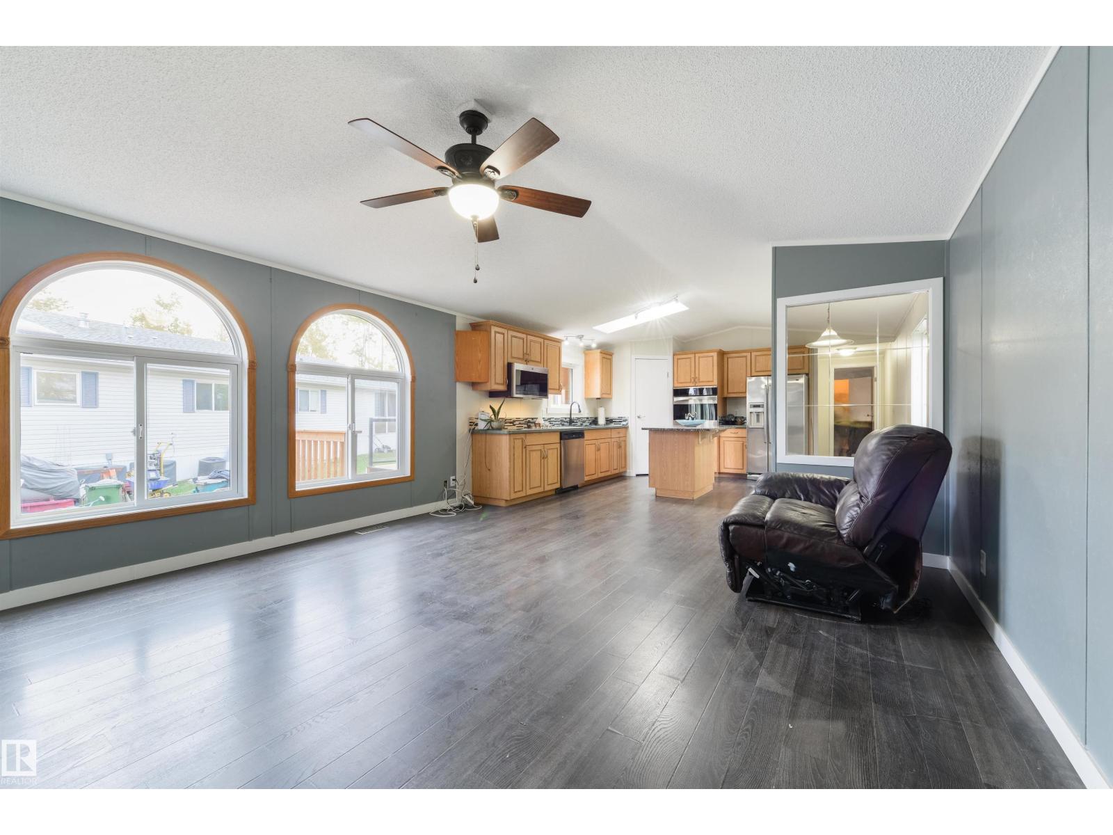 2809 Lakeside Cres NW NW, Edmonton