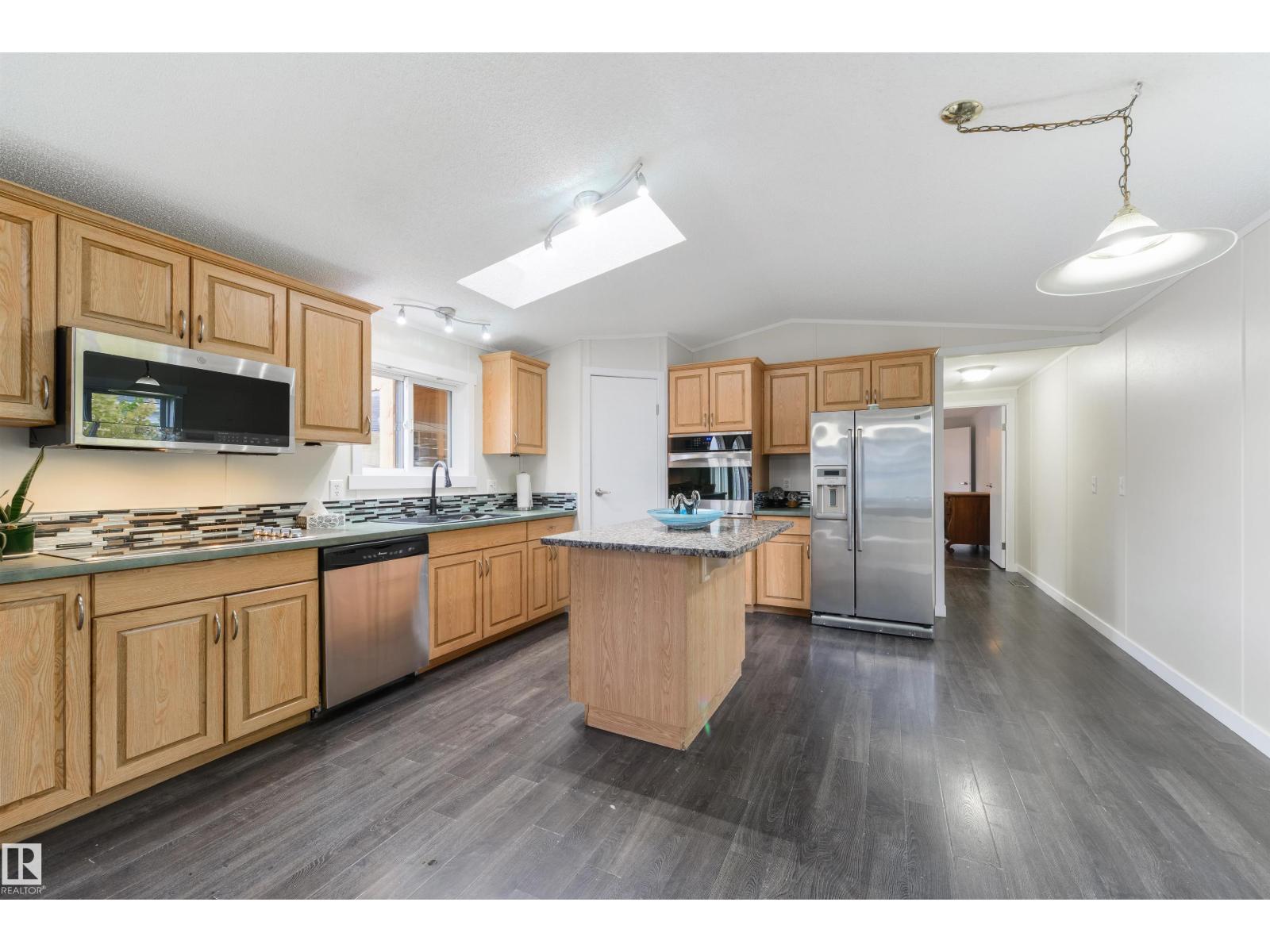 2809 Lakeside Cres NW NW, Edmonton