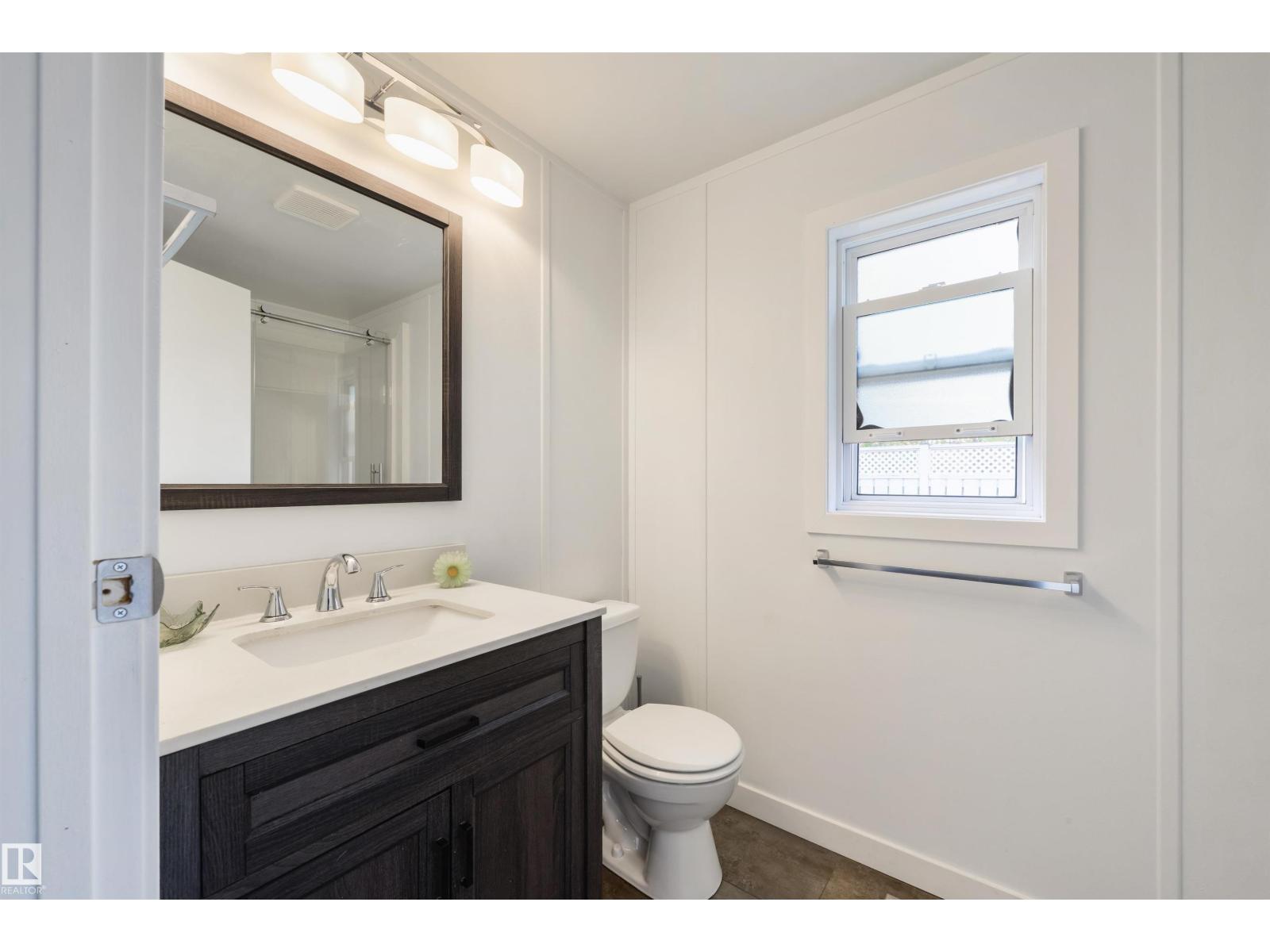 2809 Lakeside Cres NW NW, Edmonton