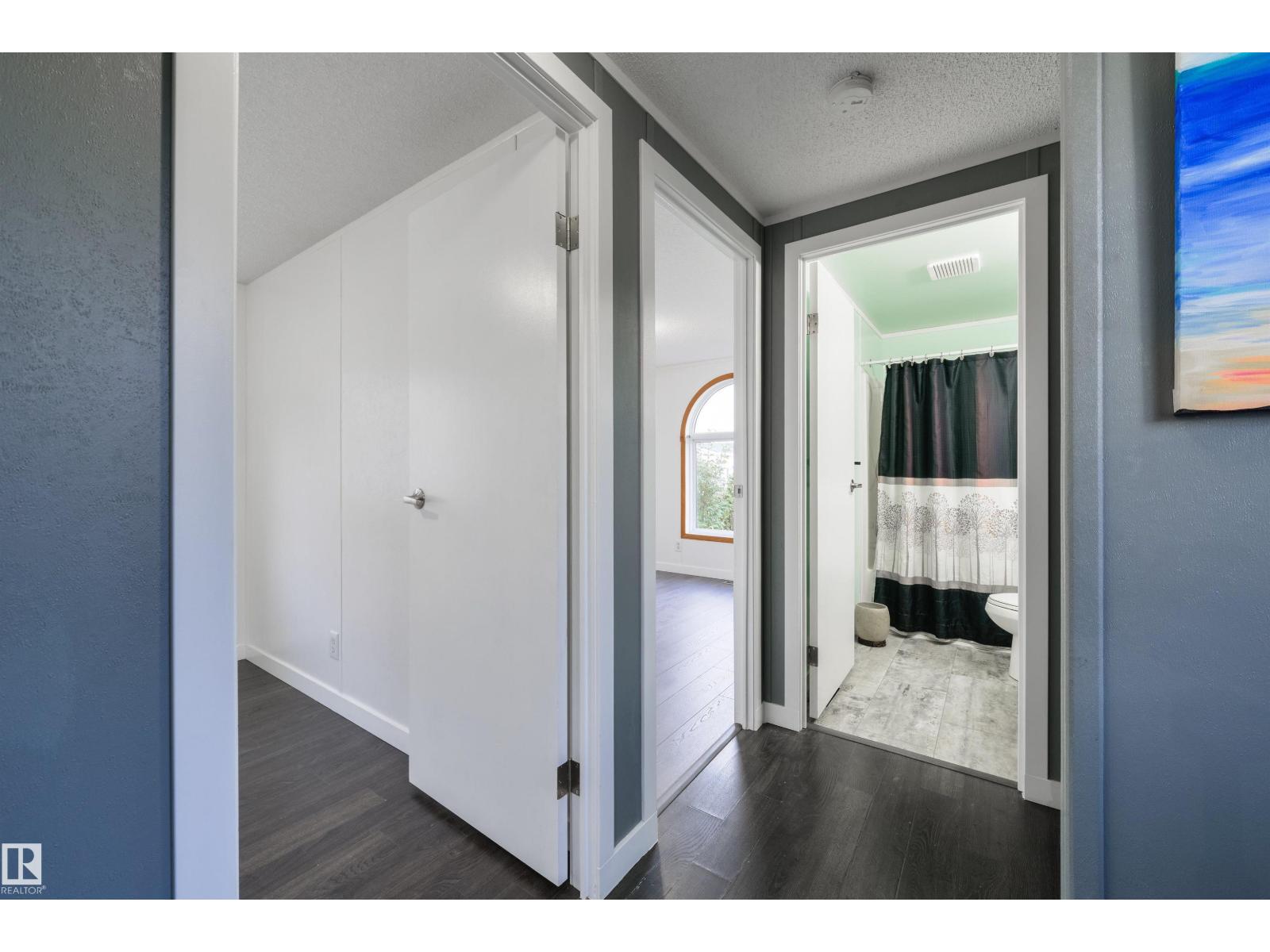 2809 Lakeside Cres NW NW, Edmonton