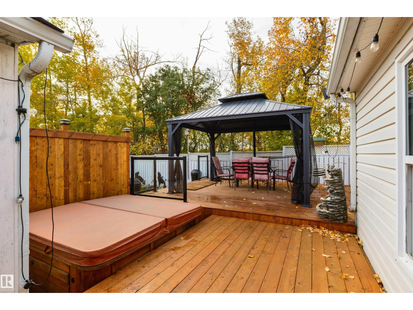 2809 Lakeside Cres NW NW, Edmonton