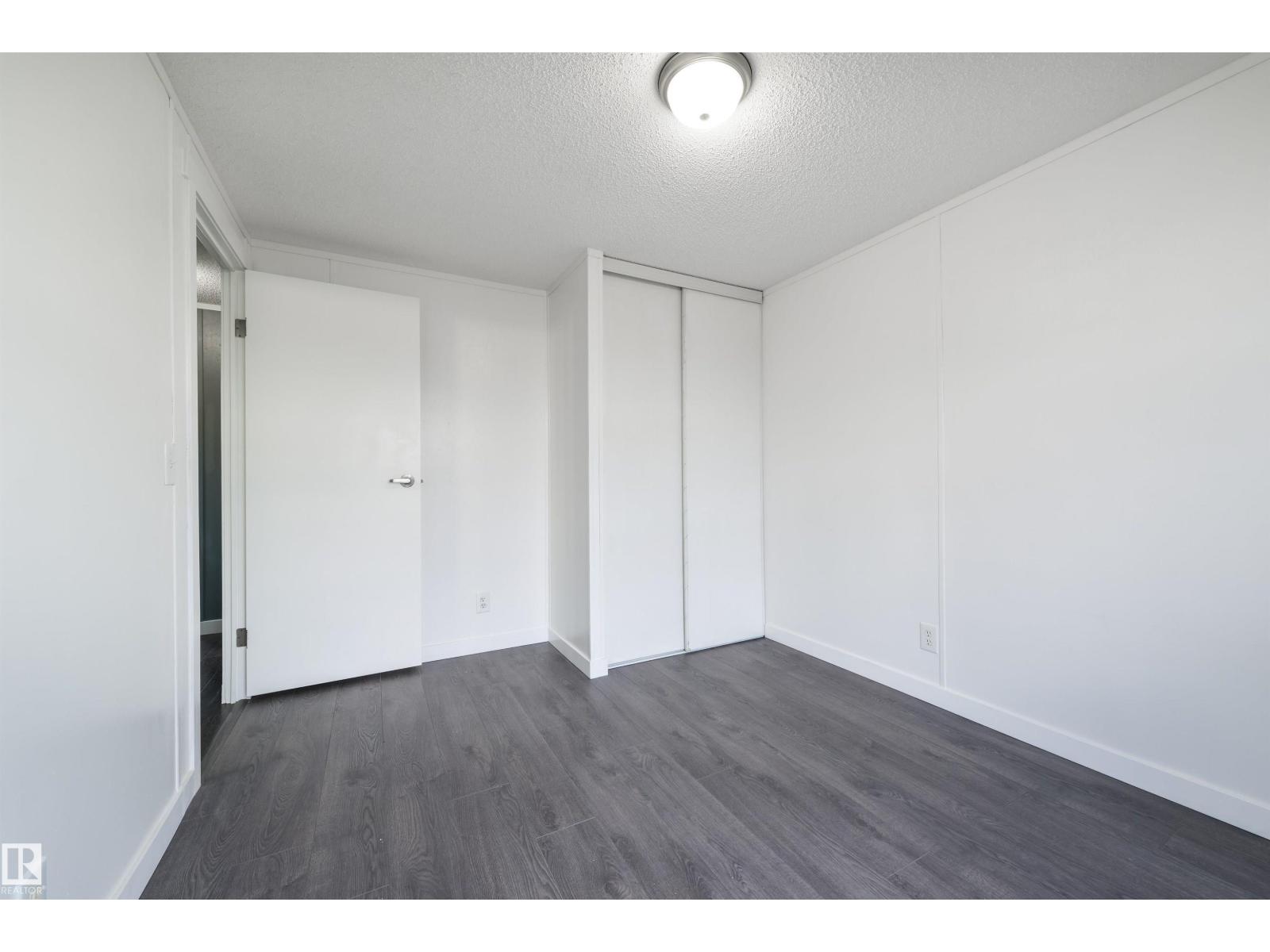 2809 Lakeside Cres NW NW, Edmonton