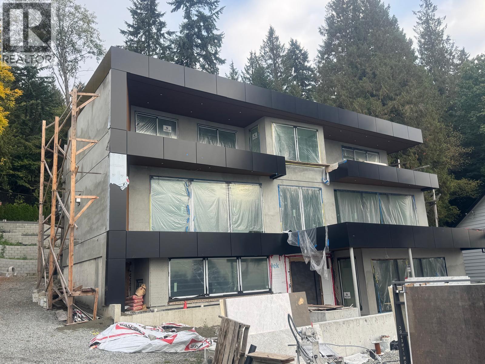 3295 WESTMOUNT ROAD, West Vancouver