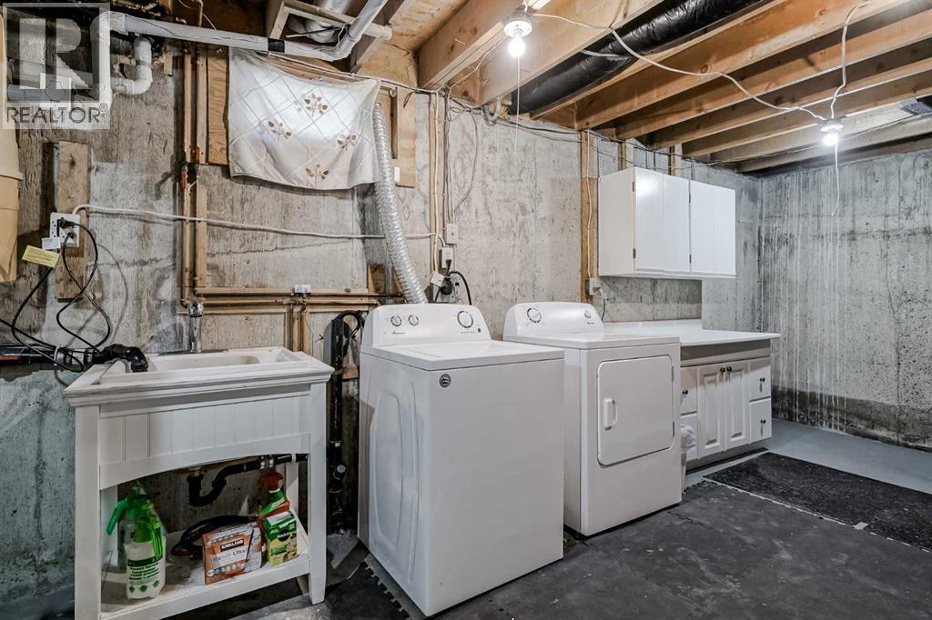 Single Family House Bungalow for Sale in  Bermuda Drive NW Beddington Heights Calgary 