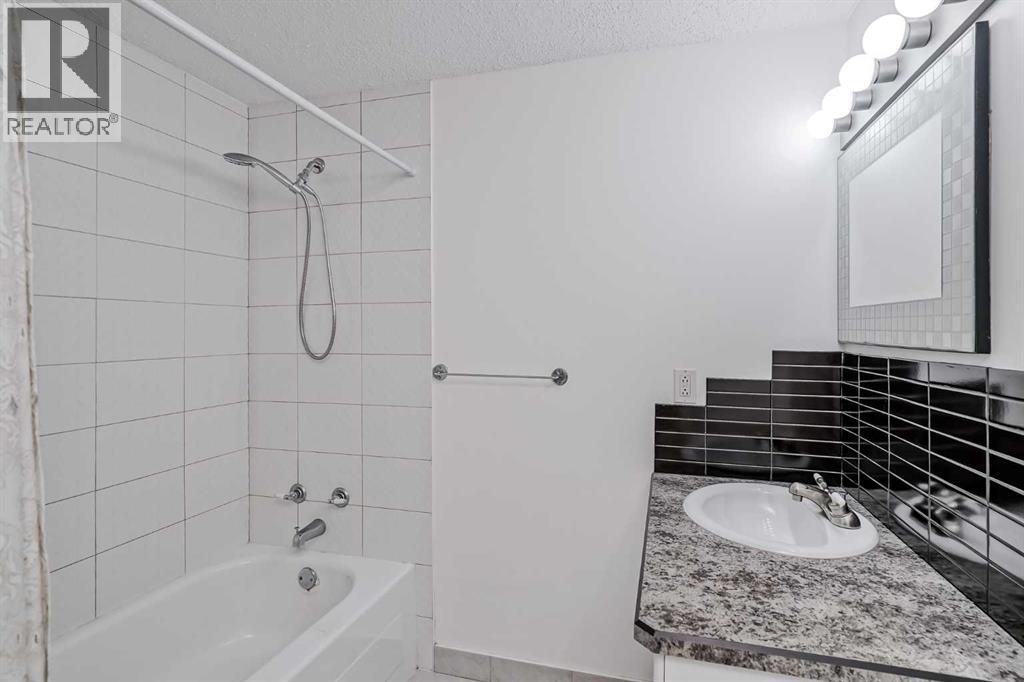 Single Family House Bungalow for Sale in  Bermuda Drive NW Beddington Heights Calgary 