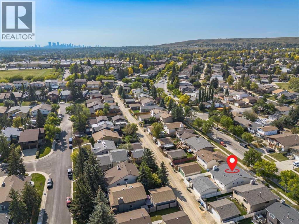 Single Family House Bungalow for Sale in  Bermuda Drive NW Beddington Heights Calgary 