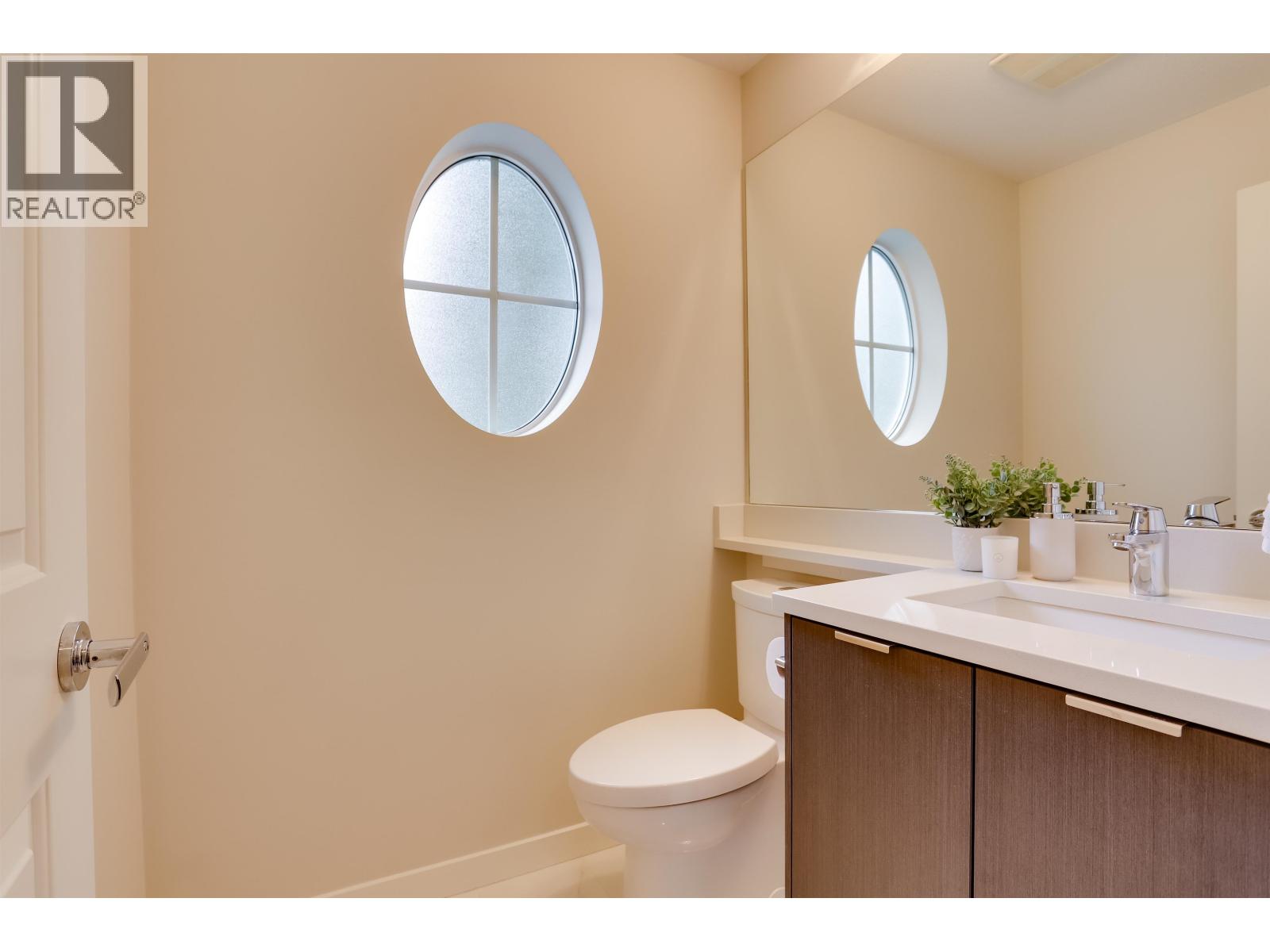 #30-5510 ADMIRAL Way, Delta