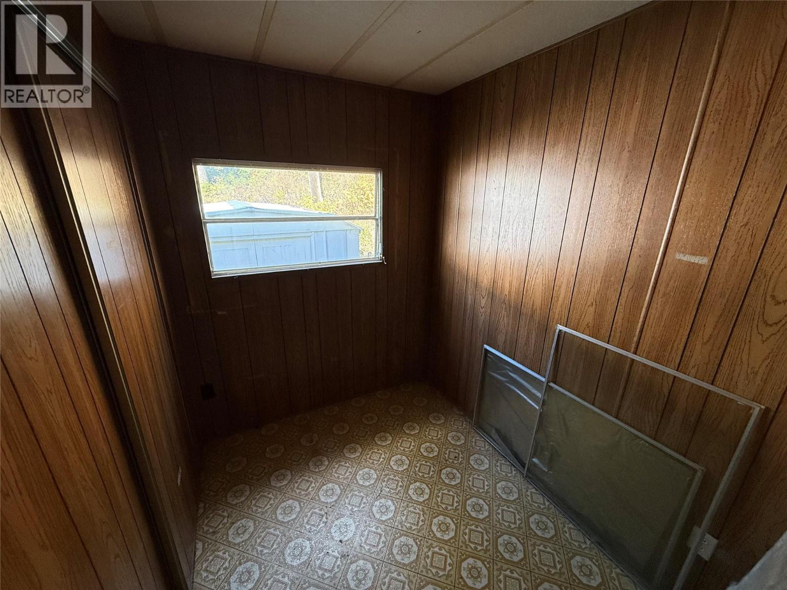 #12 851 READ ROAD - 16