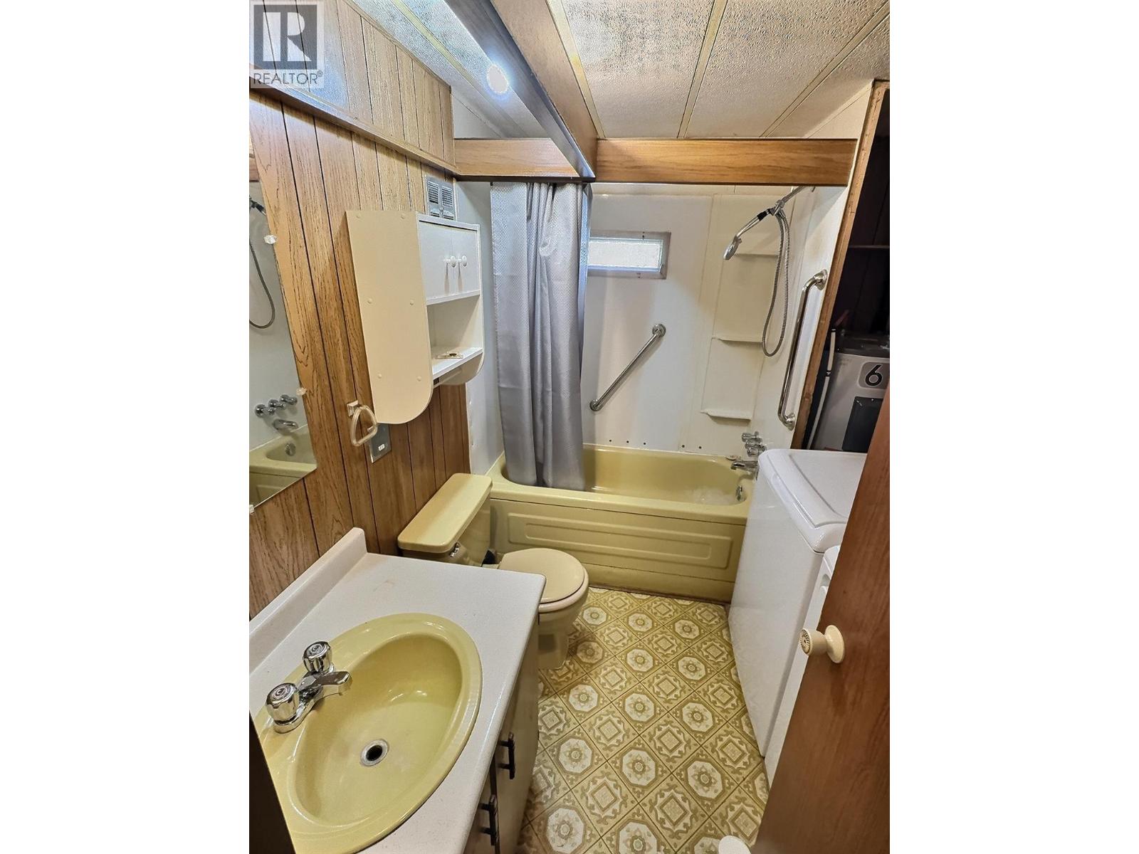 #12 851 READ ROAD - 6