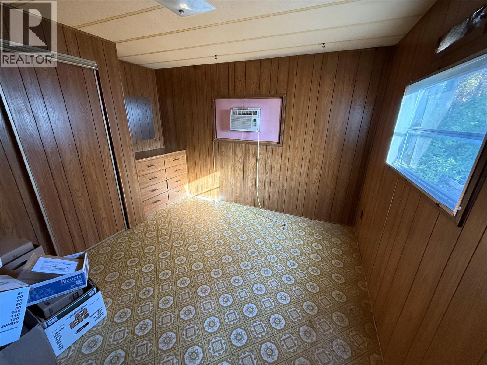 #12 851 READ ROAD - 13