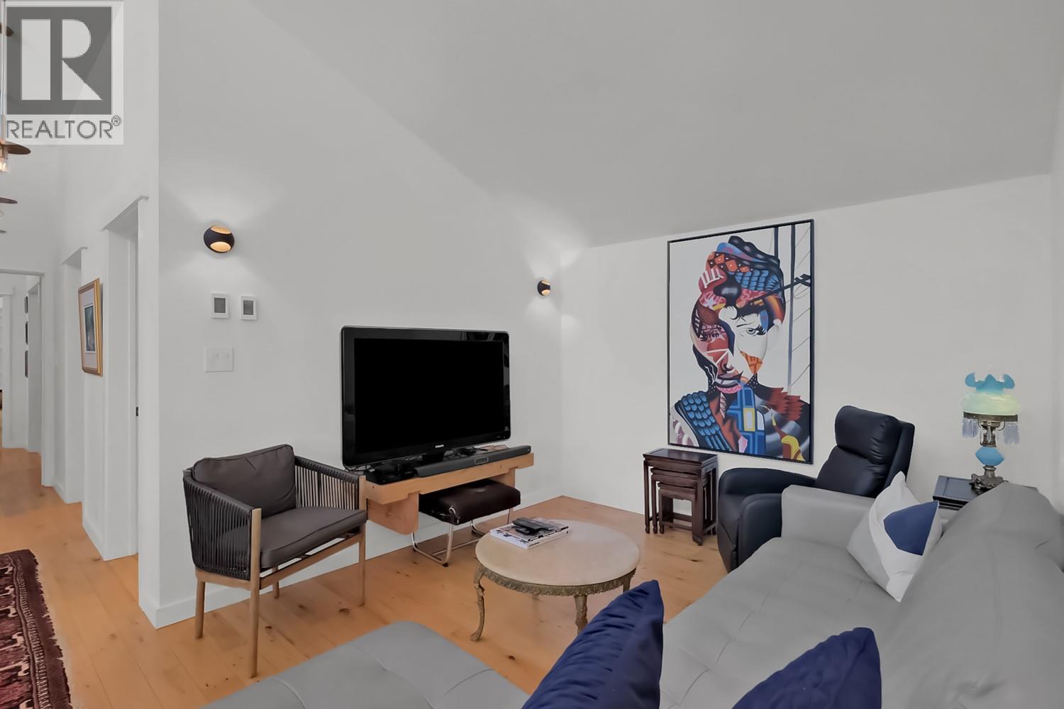  5290 Trepanier Bench Road, Peachland