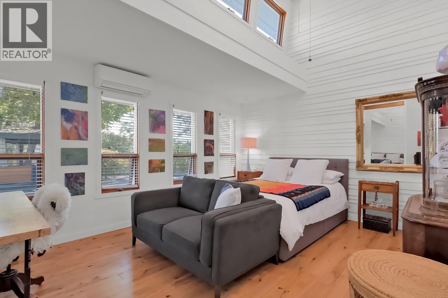  5290 Trepanier Bench Road, Peachland