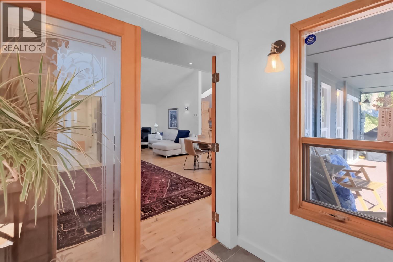  5290 Trepanier Bench Road, Peachland