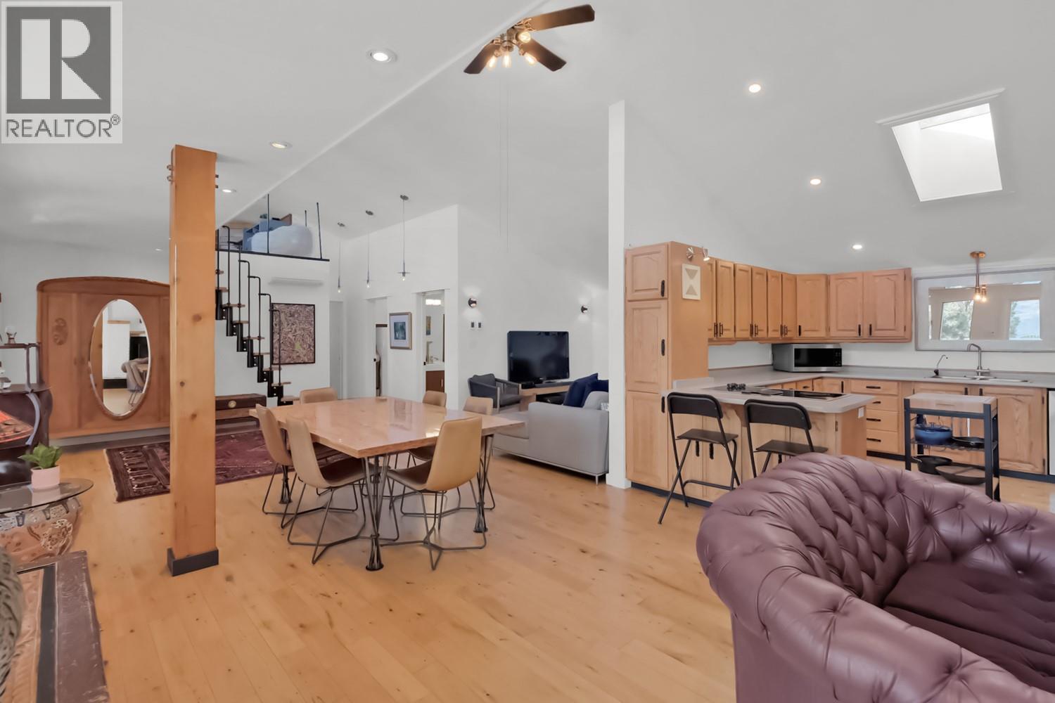  5290 Trepanier Bench Road, Peachland