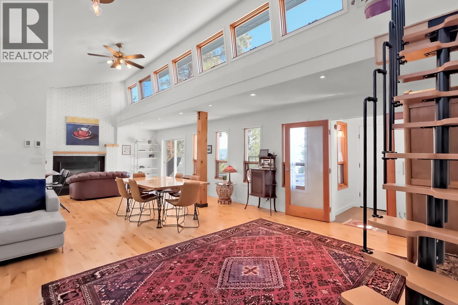  5290 Trepanier Bench Road, Peachland