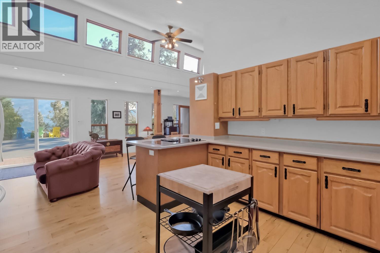  5290 Trepanier Bench Road, Peachland