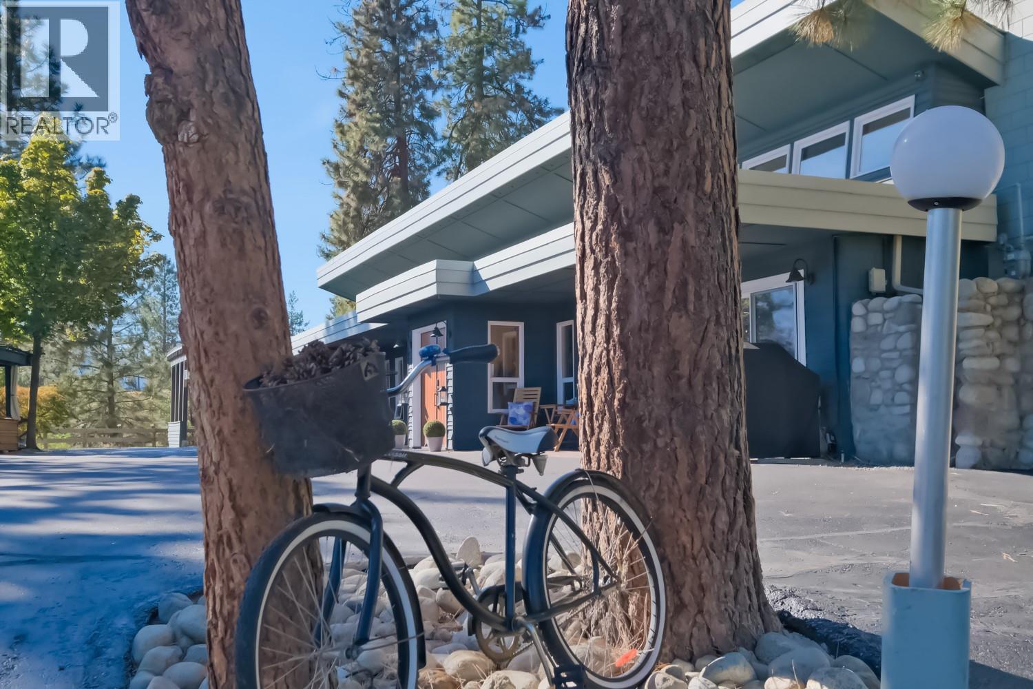  5290 Trepanier Bench Road, Peachland