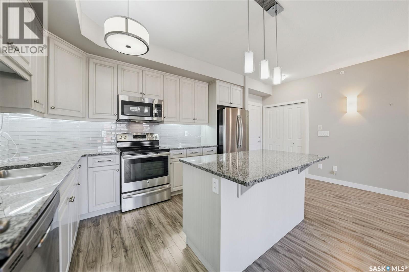 Single Family House Low rise for Sale in   Moss AVENUE Saskatoon 