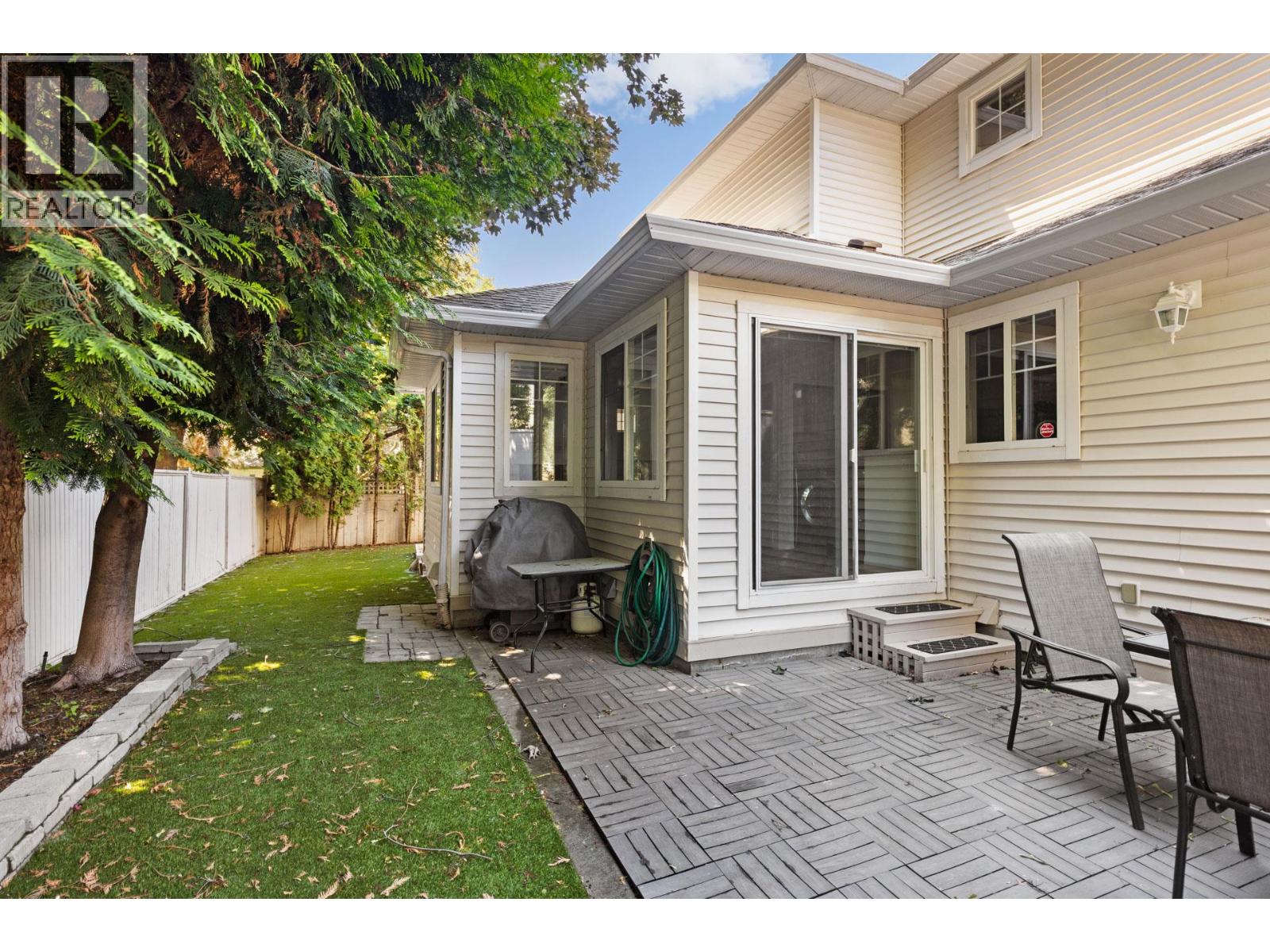 383 665 Cook Road, Kelowna