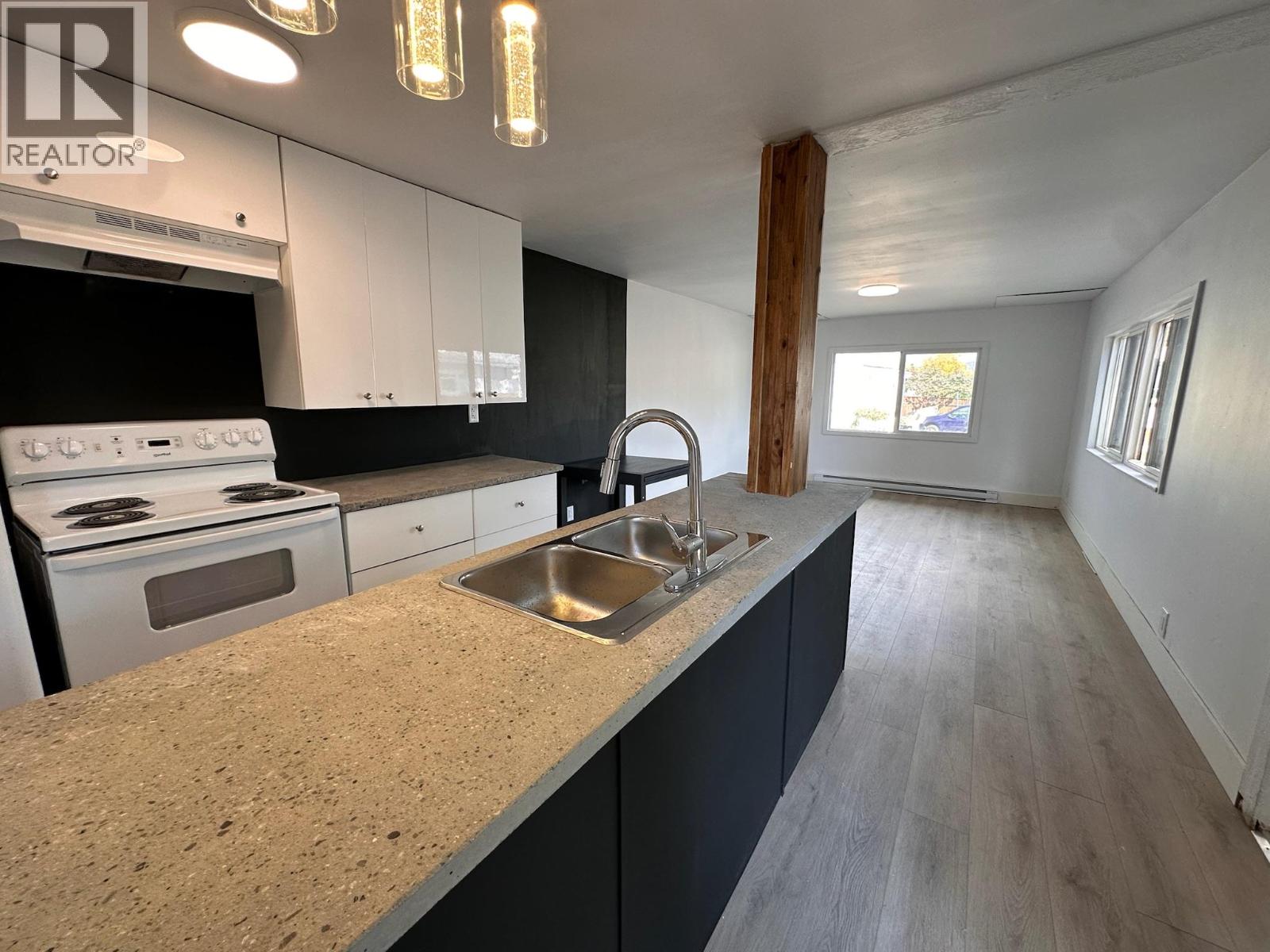 34 3999 Skaha Lake Road, Penticton