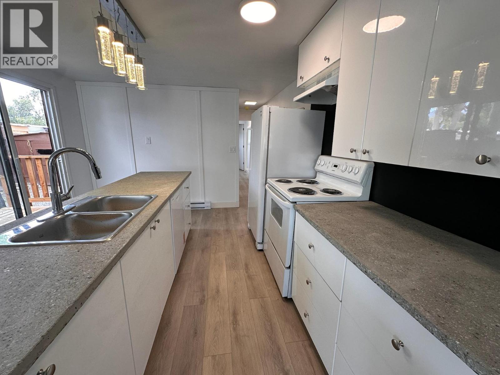 34 3999 Skaha Lake Road, Penticton