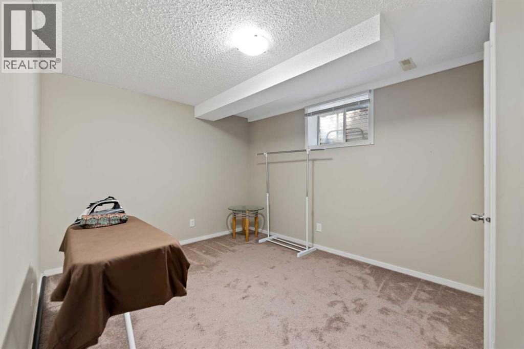 Single Family House for Sale in  Castleglen Court NE Castleridge Calgary 