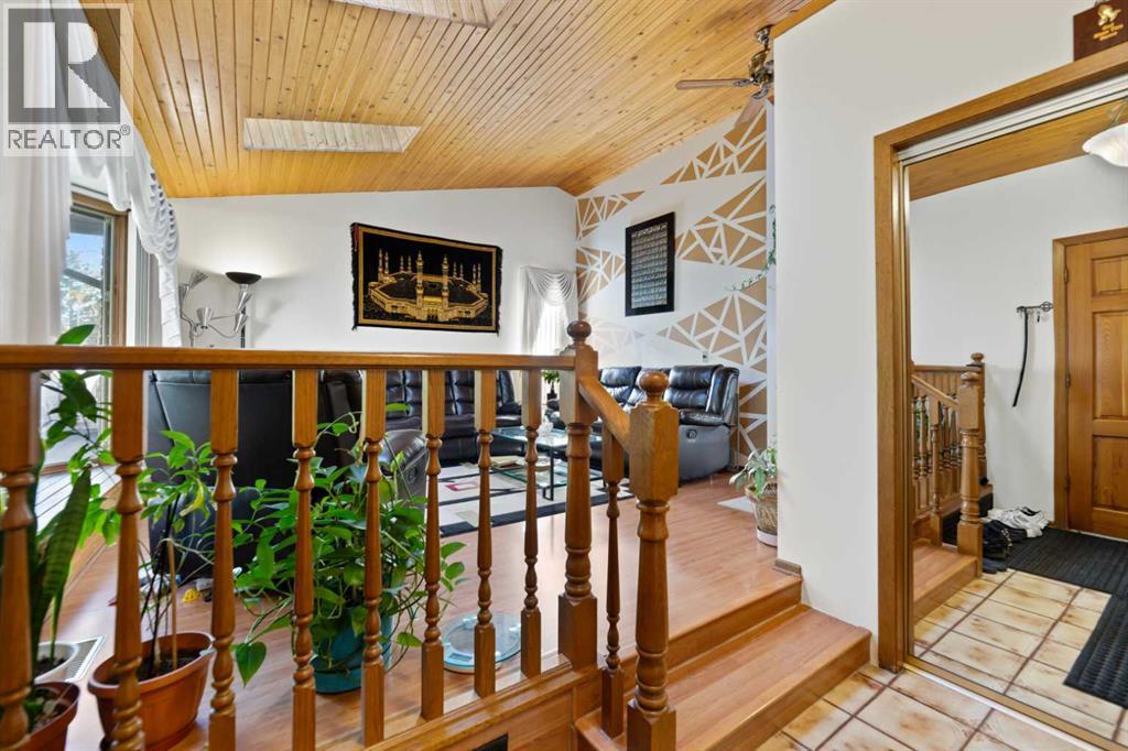 Single Family House for Sale in  Castleglen Court NE Castleridge Calgary 