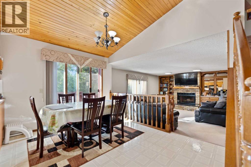 Single Family House for Sale in  Castleglen Court NE Castleridge Calgary 